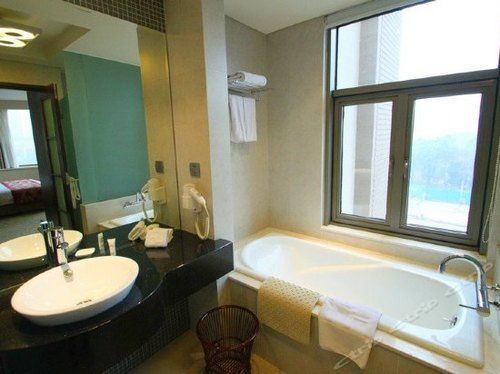 Shanghai Forte Hotel Buitenkant foto